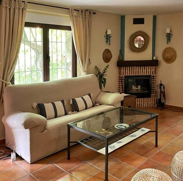 Casa Rural En Candeleda Con Piscina Y Un Maravilloso Jardin Екстериор снимка